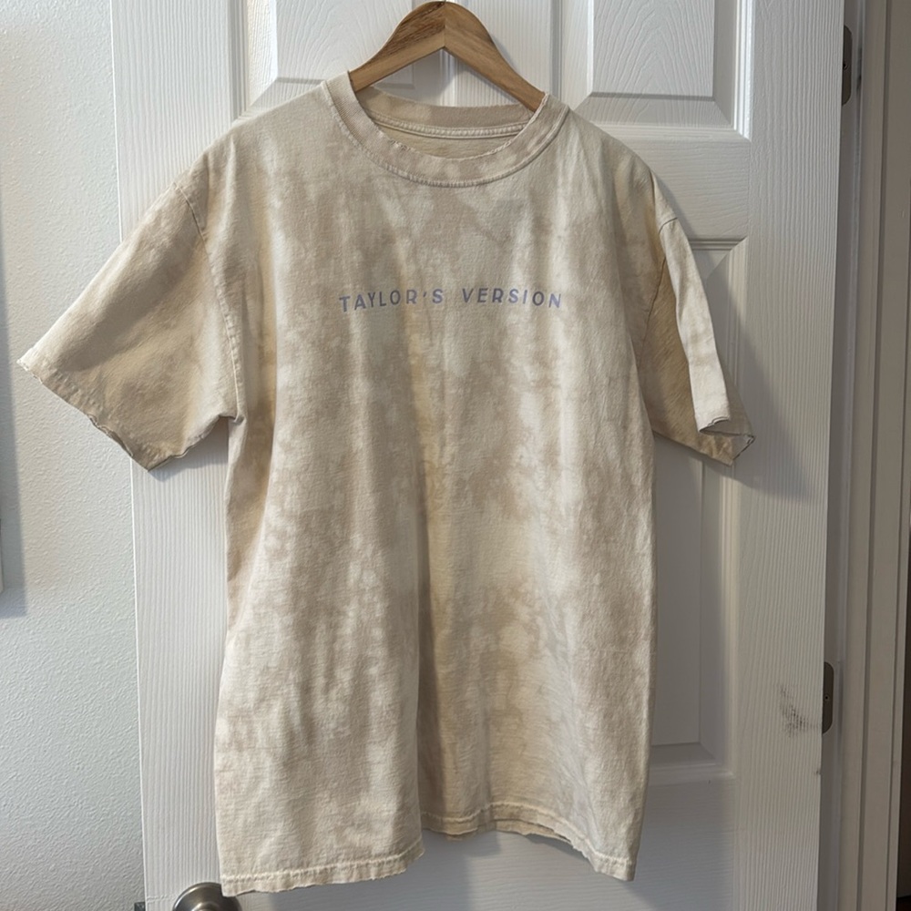 Taylor’s version oversize tee 
Authentic